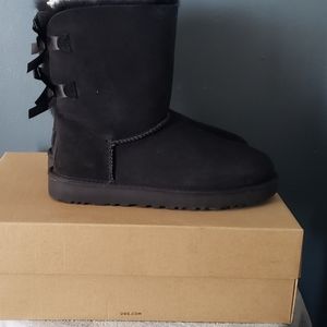 Women's UGG Bailey Bow II Black Boots Sheepskin -